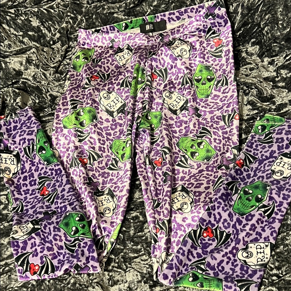 Iron Fist Velvet Leggings Size Small